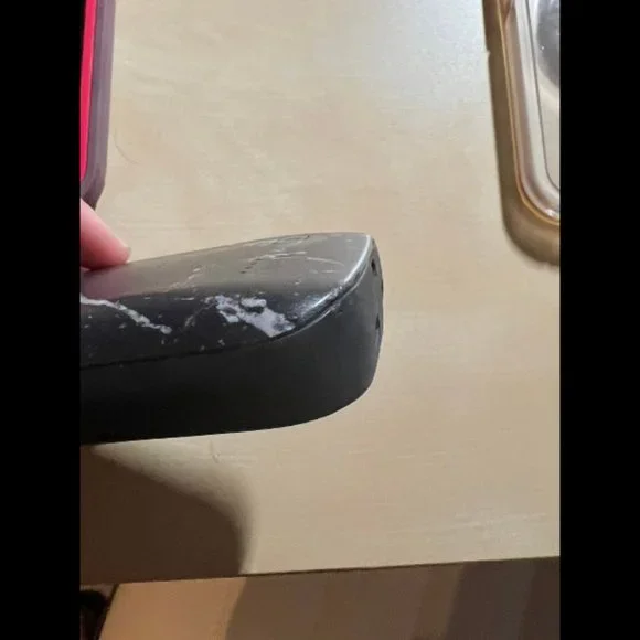 Bundle of iPhone 12 Pro Cases - Picture 7 of 10